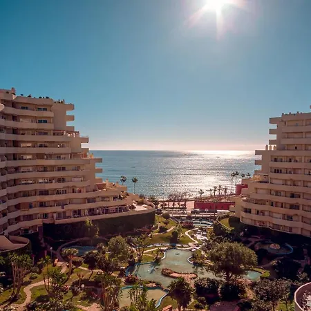 Con Terraza Y Piscina - Todoholiday Apartmán *