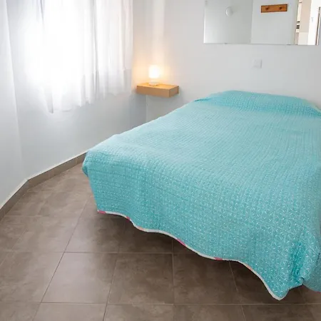 Apartmán Con Terraza Y Piscina - Todoholiday