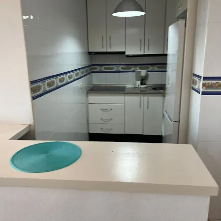 Con Terraza Y Piscina - Todoholiday * Benalmádena