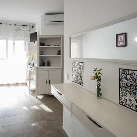 Con Terraza Y Piscina - Todoholiday 公寓 *
